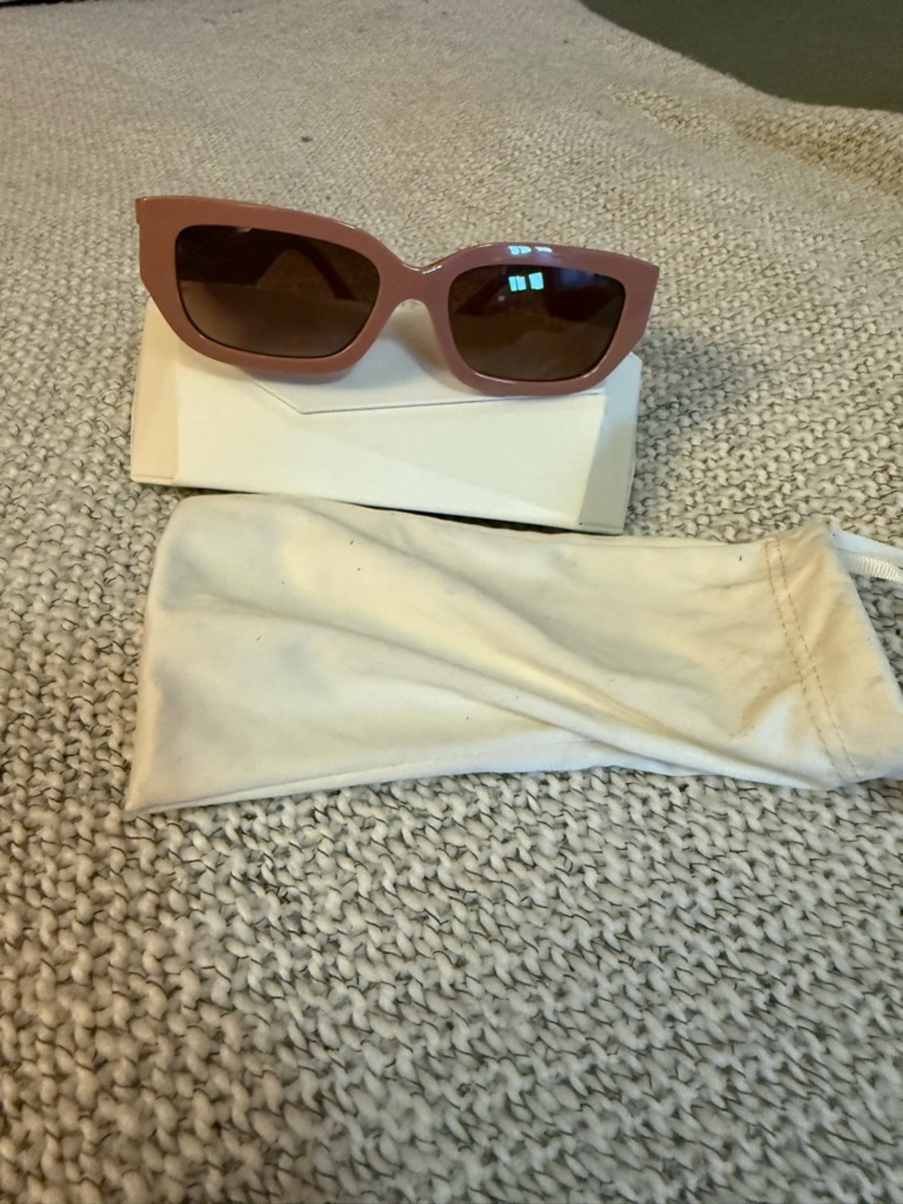 Women's Jimmy Choo Pink Cat-Eye Sunglasses - Stylish UV Shades